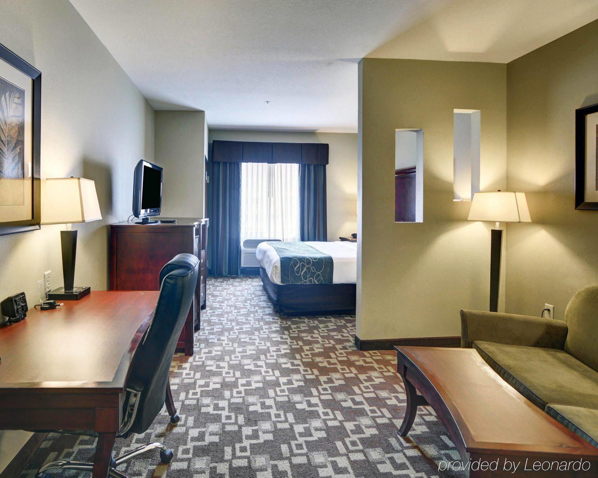 Comfort Suites Near Northeast Mall Норт-Ричленд-Хиллс Экстерьер фото